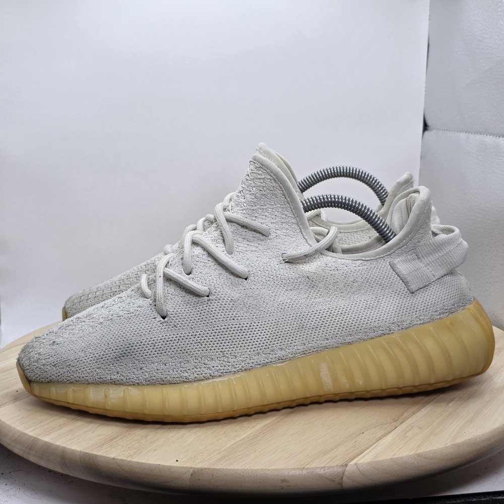 Size 8.5 - adidas Yeezy‎ Boost 350 V2 Low Cream White / Triple White